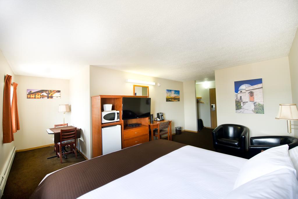 Riviera Motor Inn แซสเกอทูน ห้อง รูปภาพ