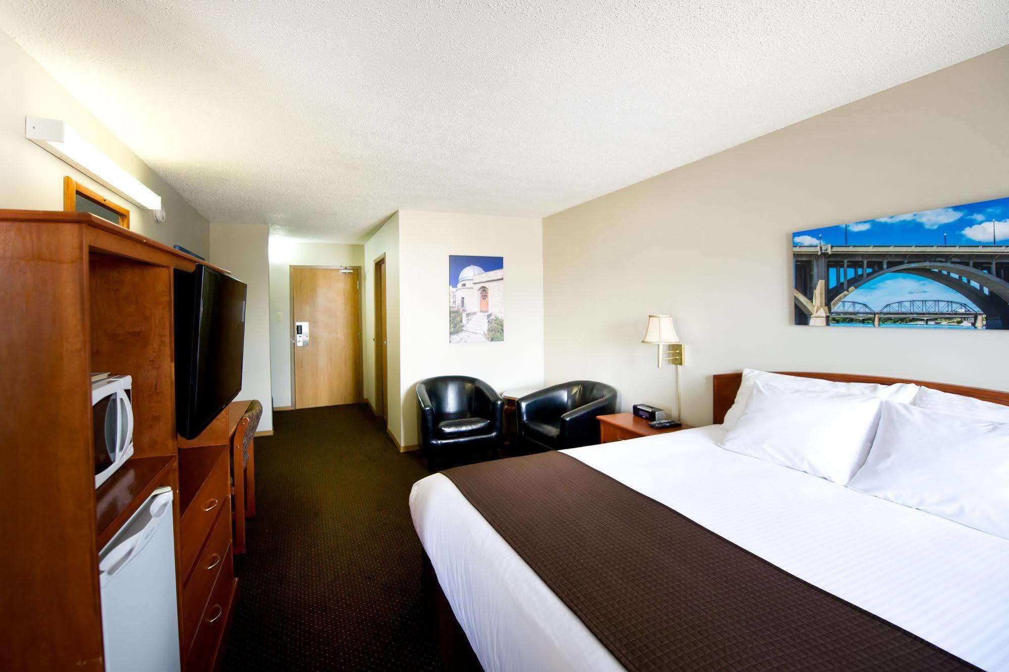 Riviera Motor Inn แซสเกอทูน ภายนอก รูปภาพ